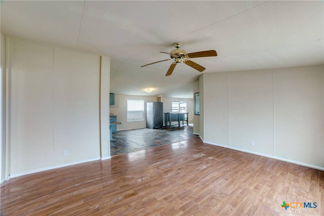 Bertram, TX 78605,205 N CR 212A TRL #212A