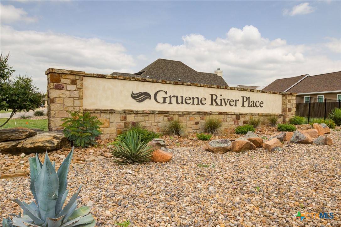 New Braunfels, TX 78130,945 Gruene Place DR