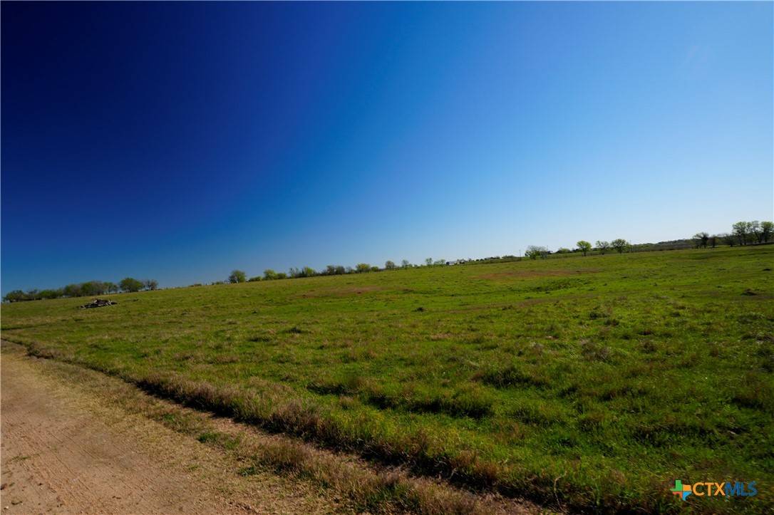 Schulenburg, TX 78956,TR 4 Falke-Heinrich RD