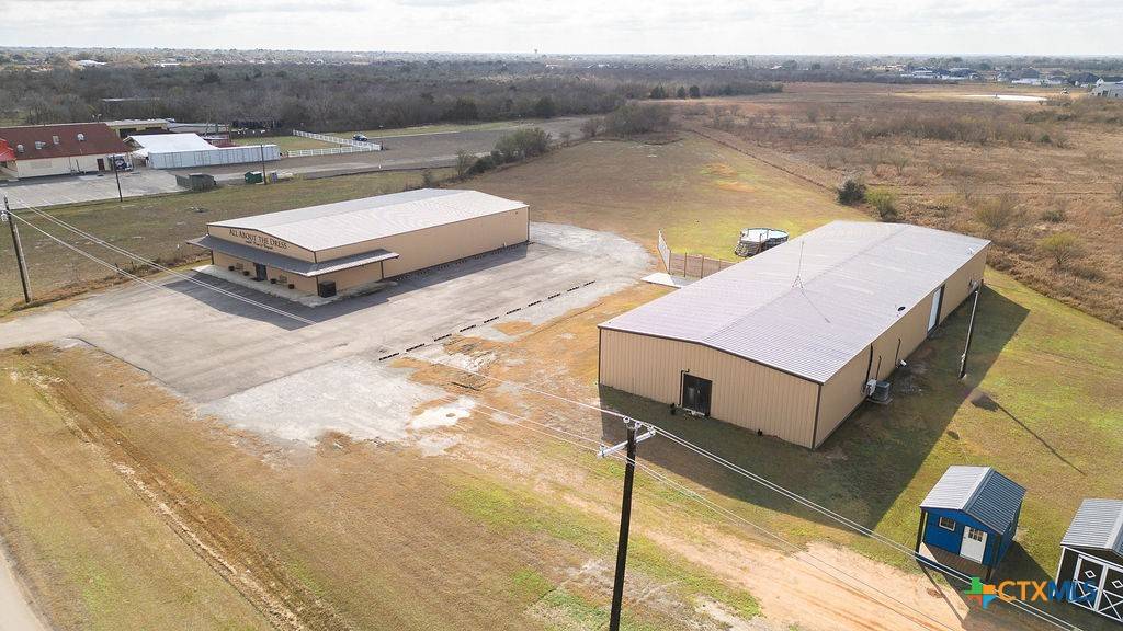 Victoria, TX 77904,13955 US Highway 77