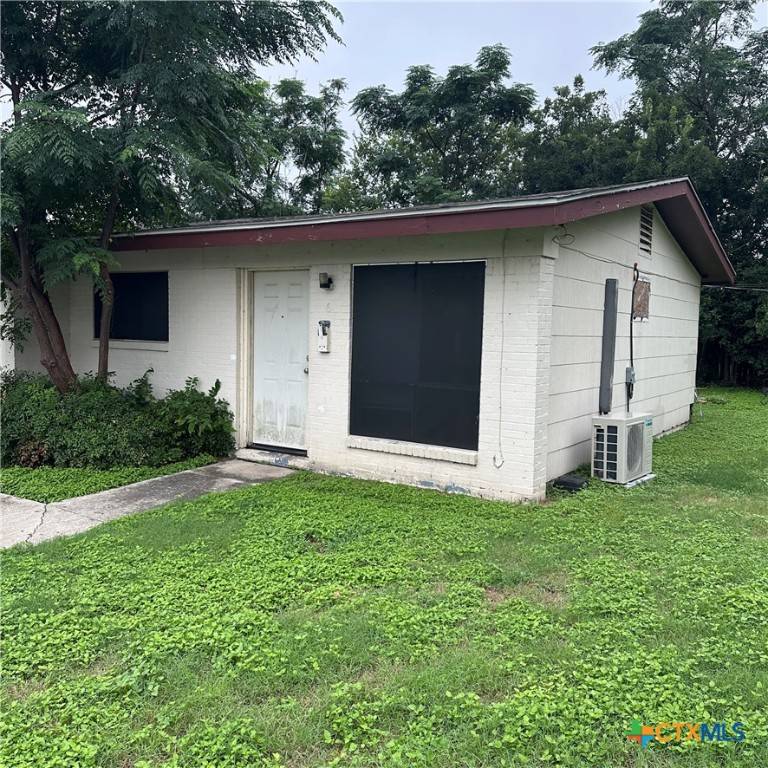 San Marcos, TX 78666,1231 N LBJ DR #4
