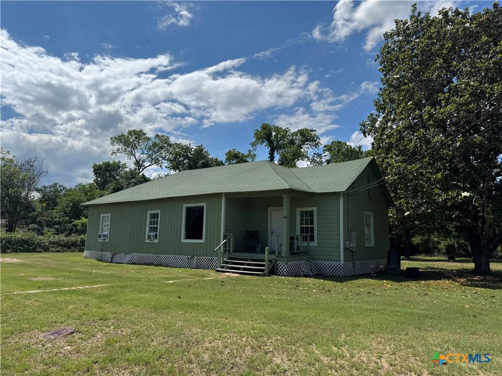 Cuero, TX 77954,400 Grimes ST