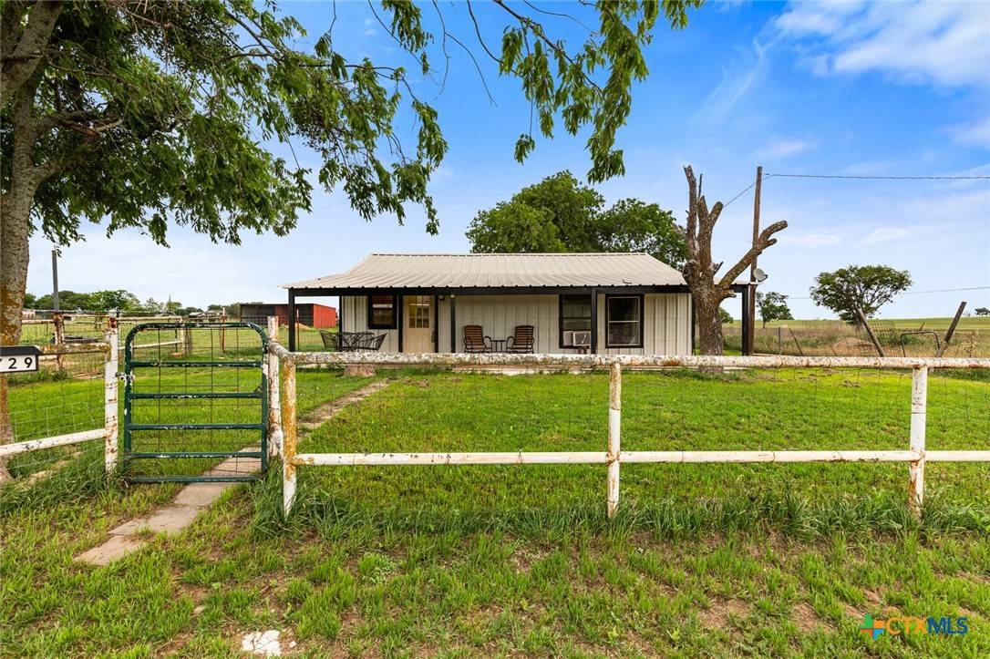 Crawford, TX 76638,729 Twin Bends RD