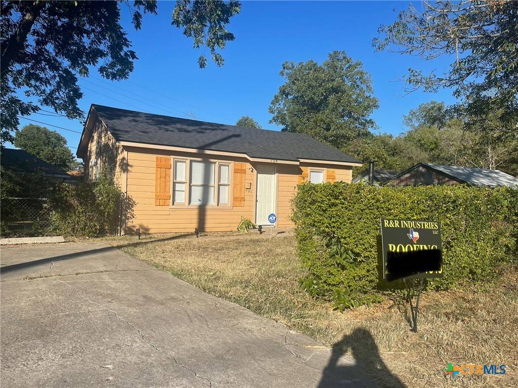 Temple, TX 76504,704 E Ave N