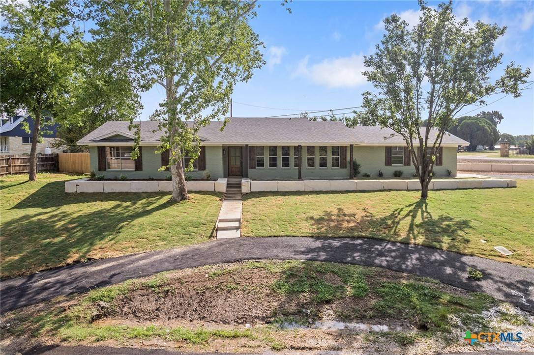 Salado, TX 76571,917 Santa Maria RD
