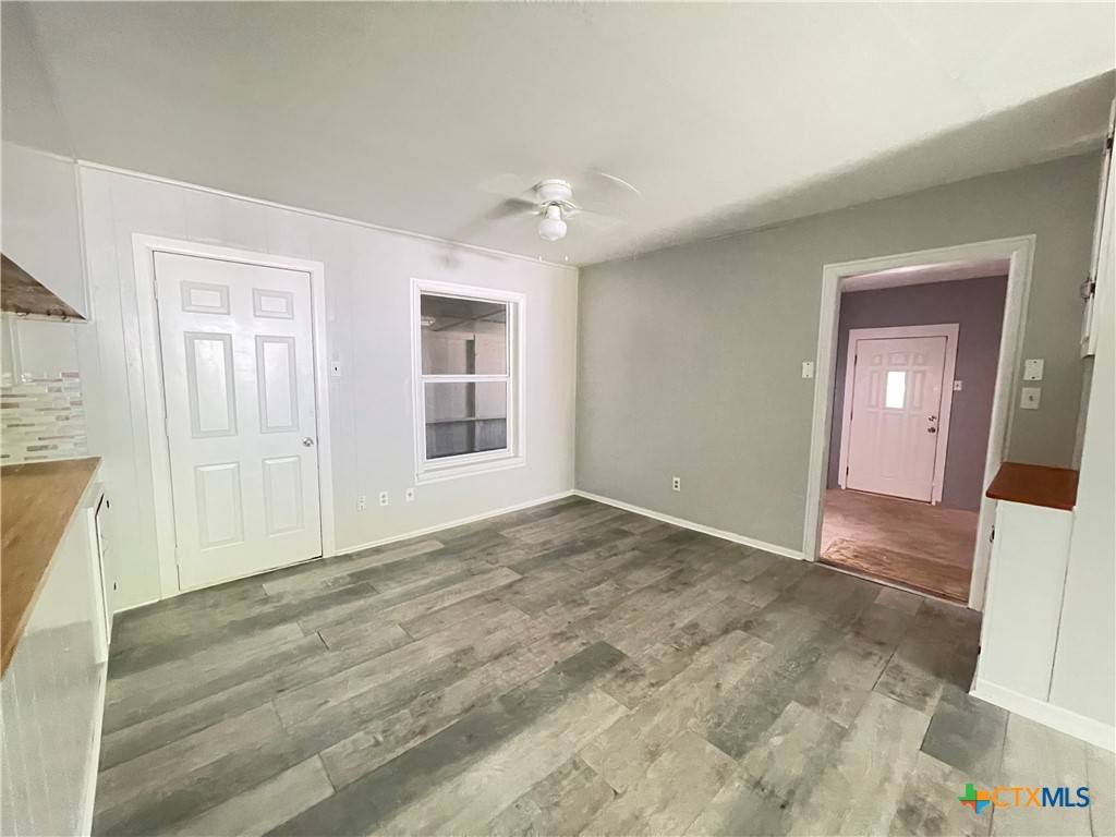 Goliad, TX 77963,348 N Burke ST
