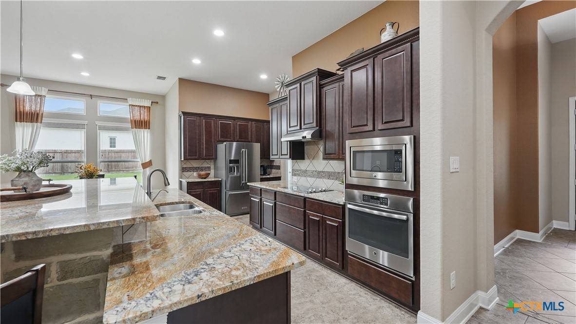 Marion, TX 78124,3318 Jasons WAY