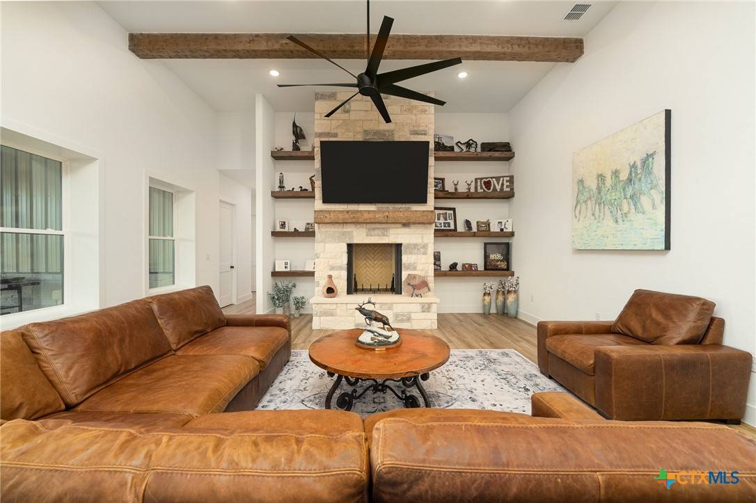 Florence, TX 76527,7817 W Fm 487