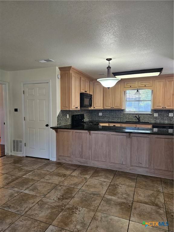 Belton, TX 76513,Address not disclosed