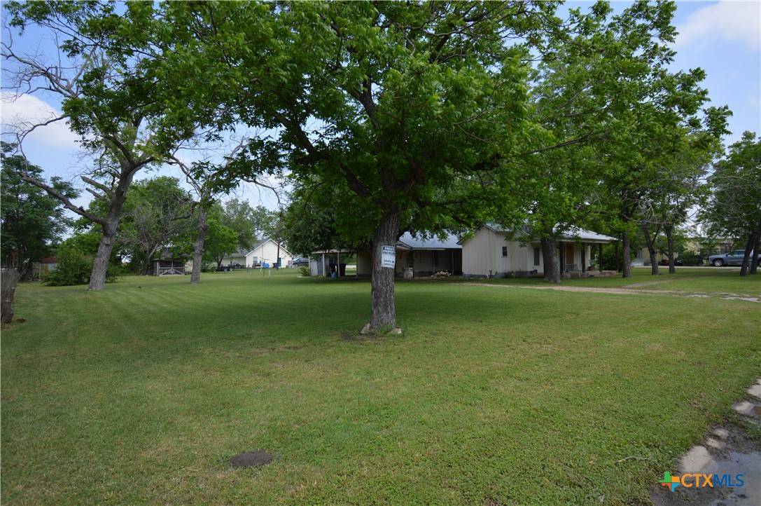 Bartlett, TX 76511,307 S Evie ST