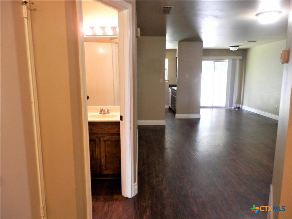 New Braunfels, TX 78130,2750 Maple Tree RD