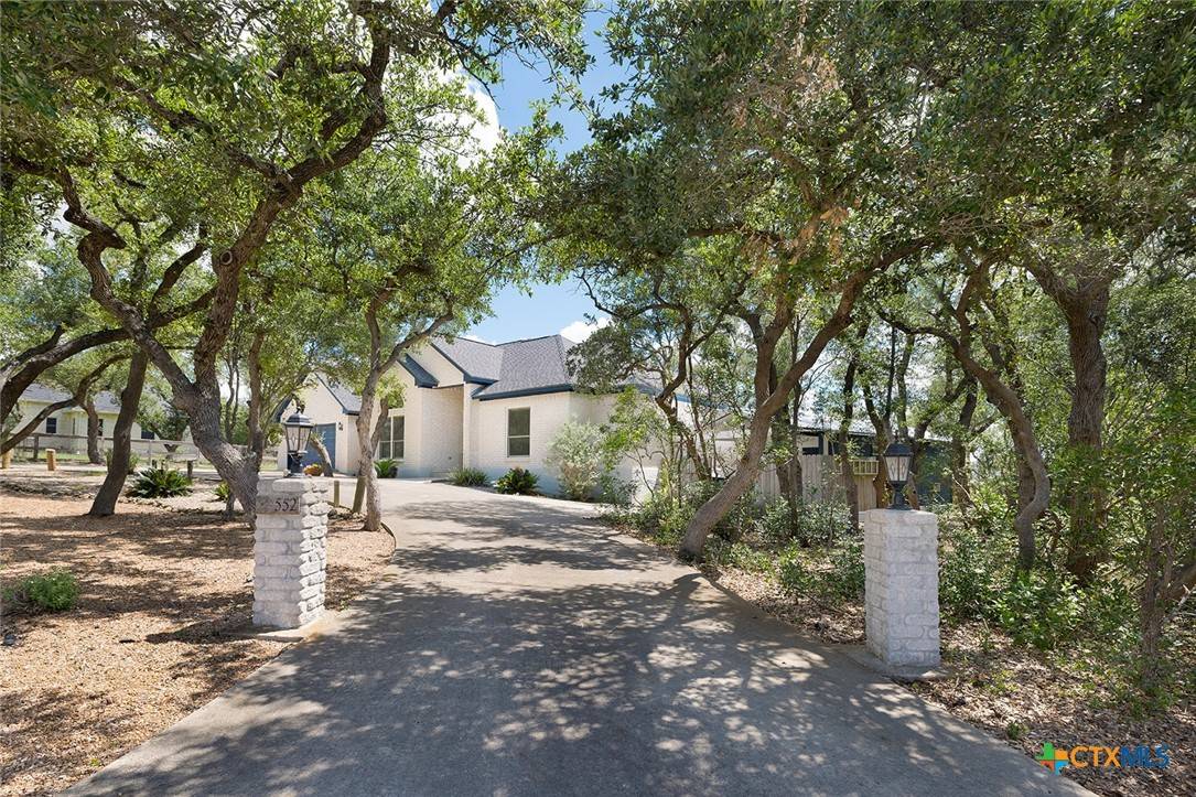 Canyon Lake, TX 78133,552 Mountain Oaks DR