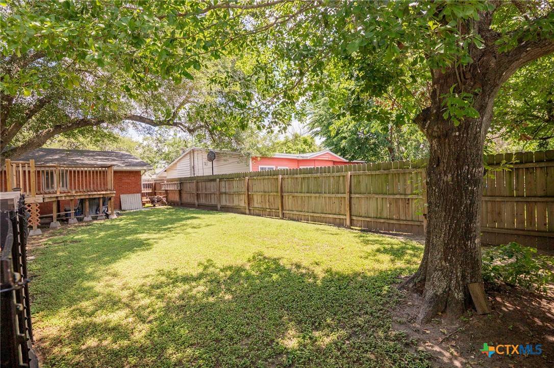 Victoria, TX 77904,4811 Lilac LN