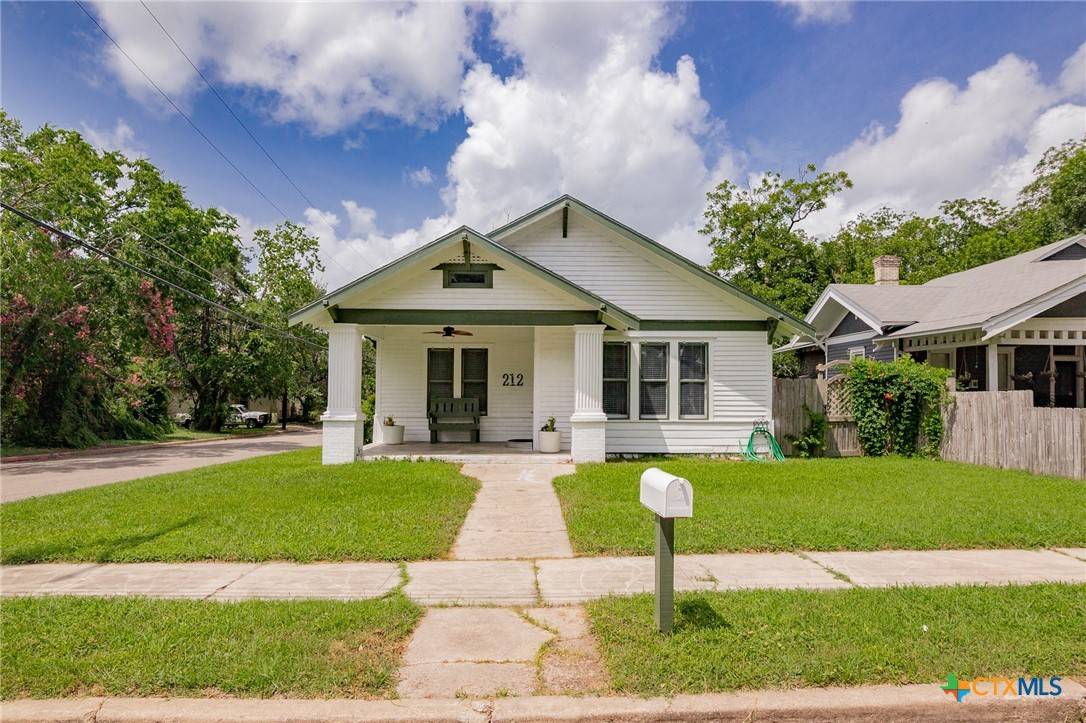 Yoakum, TX 77995,212 Coke ST