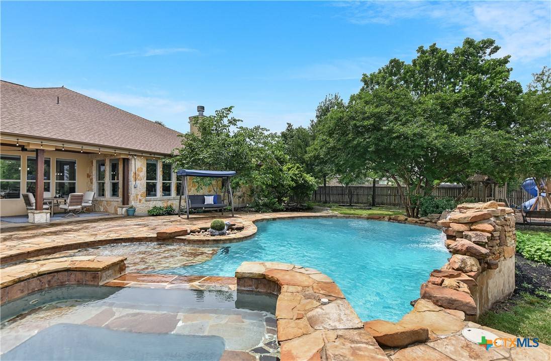 Georgetown, TX 78628,112 Oak Plaza DR