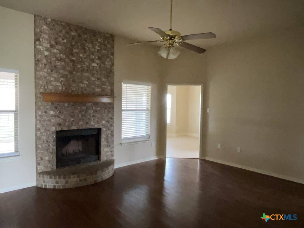 Killeen, TX 76542,3906 Lone Oak DR