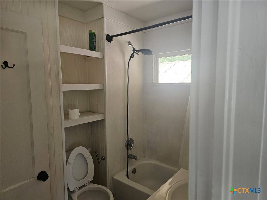 New Braunfels, TX 78130,385 Comal AVE