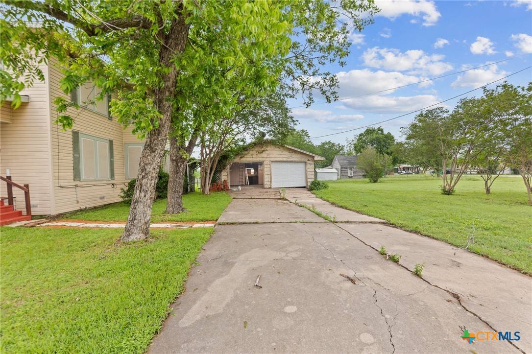 Rogers, TX 76569,9 S Milam ST
