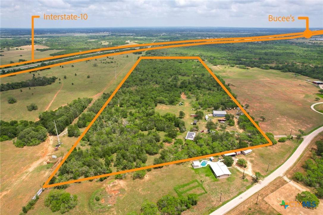 Luling, TX 78648,1240 Kelly RD