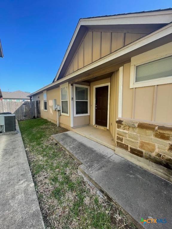 San Marcos, TX 78666,235 Hay Barn ST