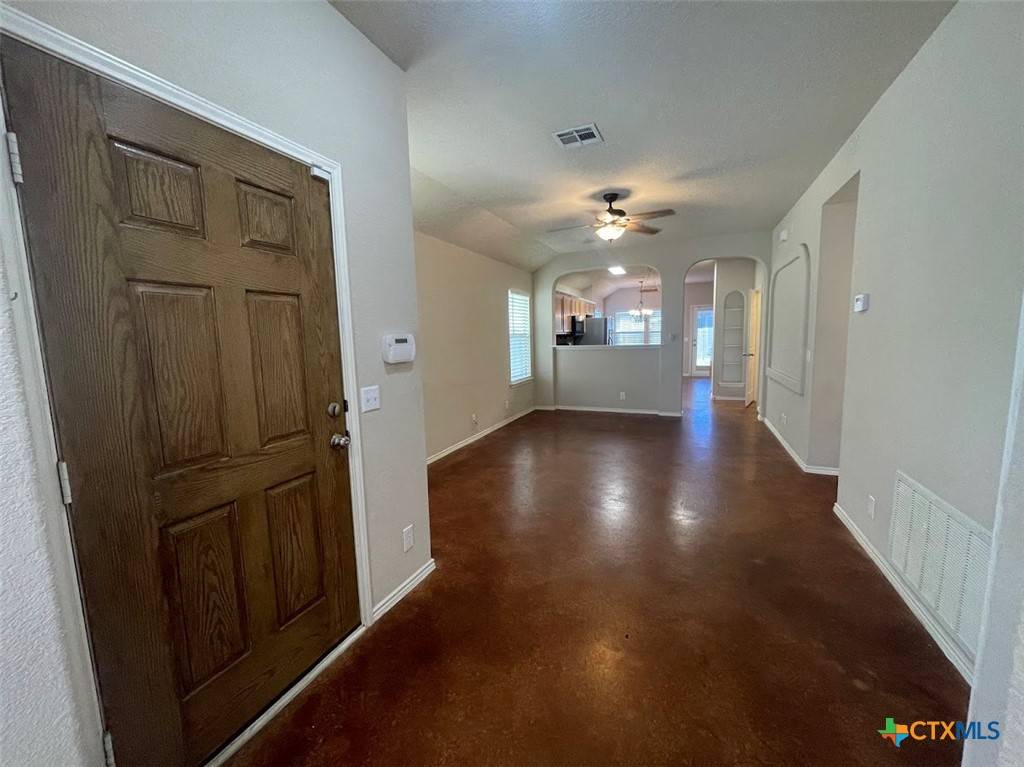 San Marcos, TX 78666,235 Hay Barn ST