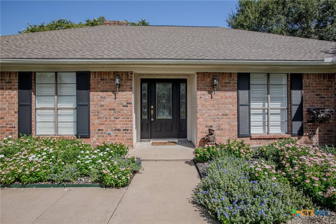 Victoria, TX 77904,118 Creekside DR
