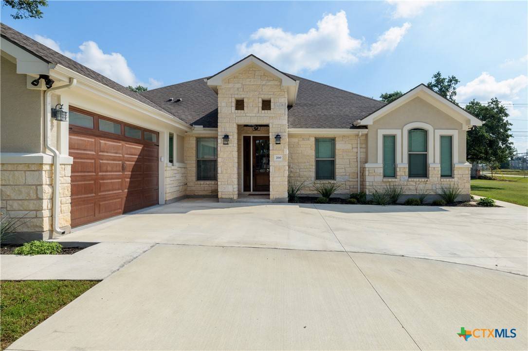 Georgetown, TX 78633,200 Wood CV