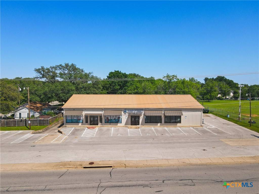 Belton, TX 76513,1225 N Main ST