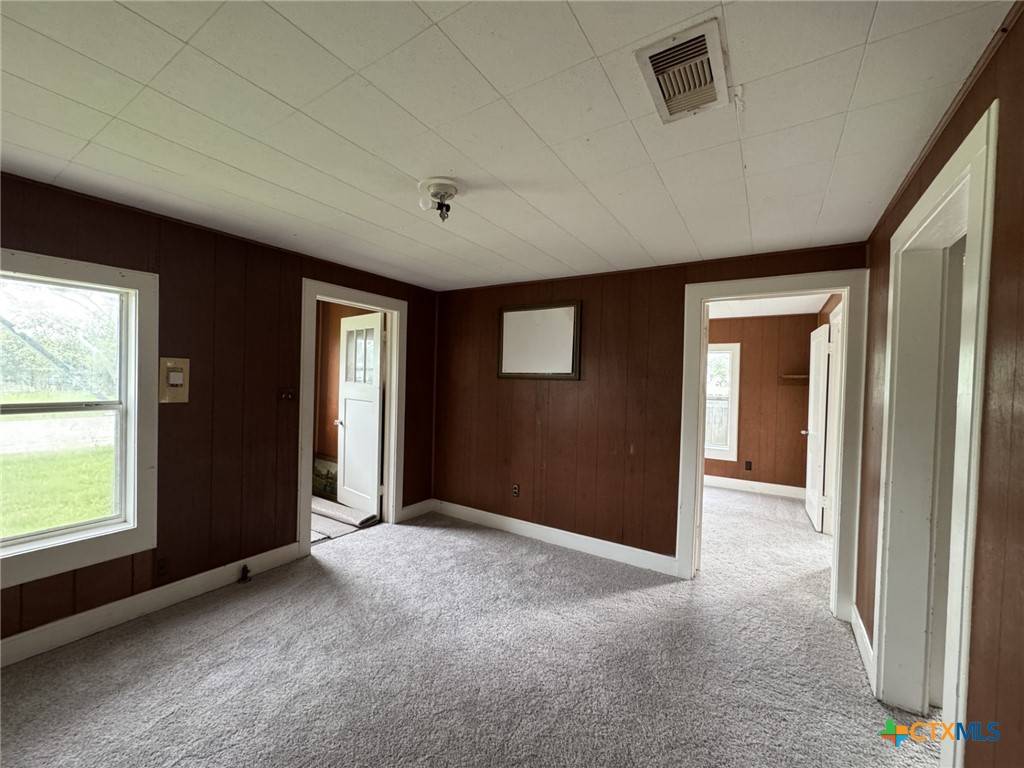 El Campo, TX 77437,401 W 2nd ST