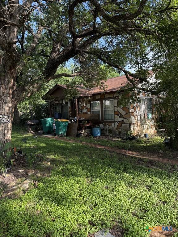 Belton, TX 76513,612 W 2nd AVE