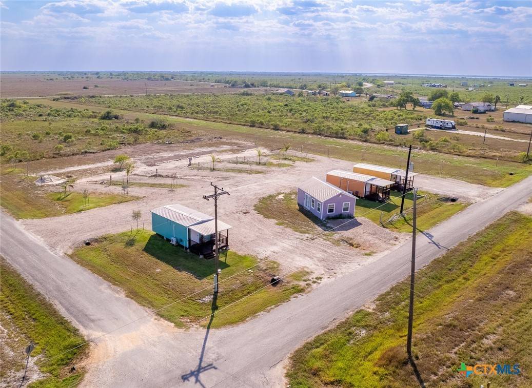 Port Lavaca, TX 77979,143 S Quailrun AVE