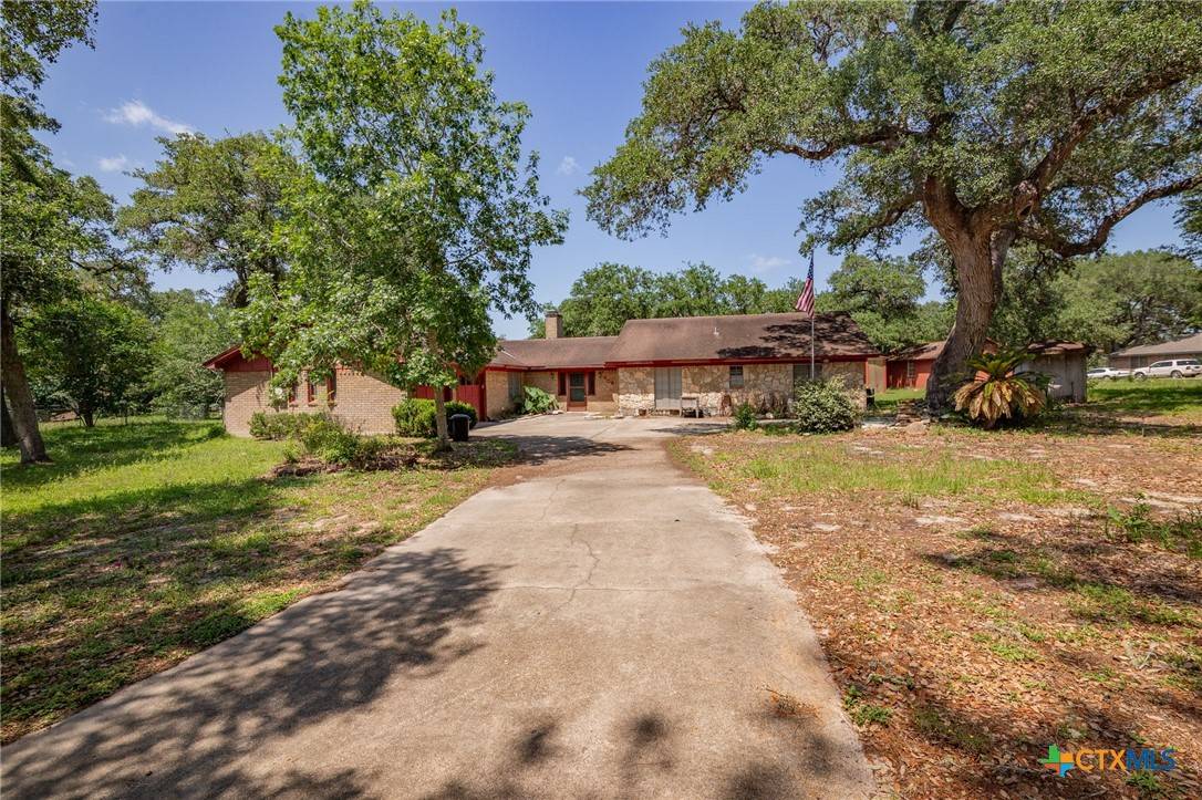 Victoria, TX 77905,408 Royal Oak DR