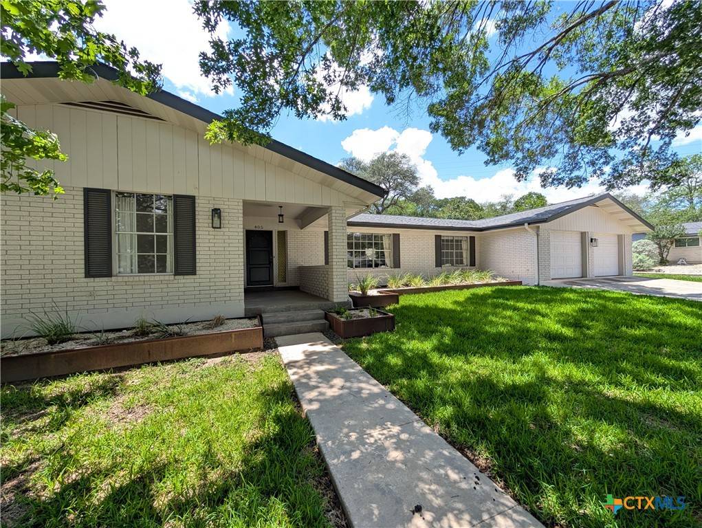 New Braunfels, TX 78130,405 Oakwood BLVD