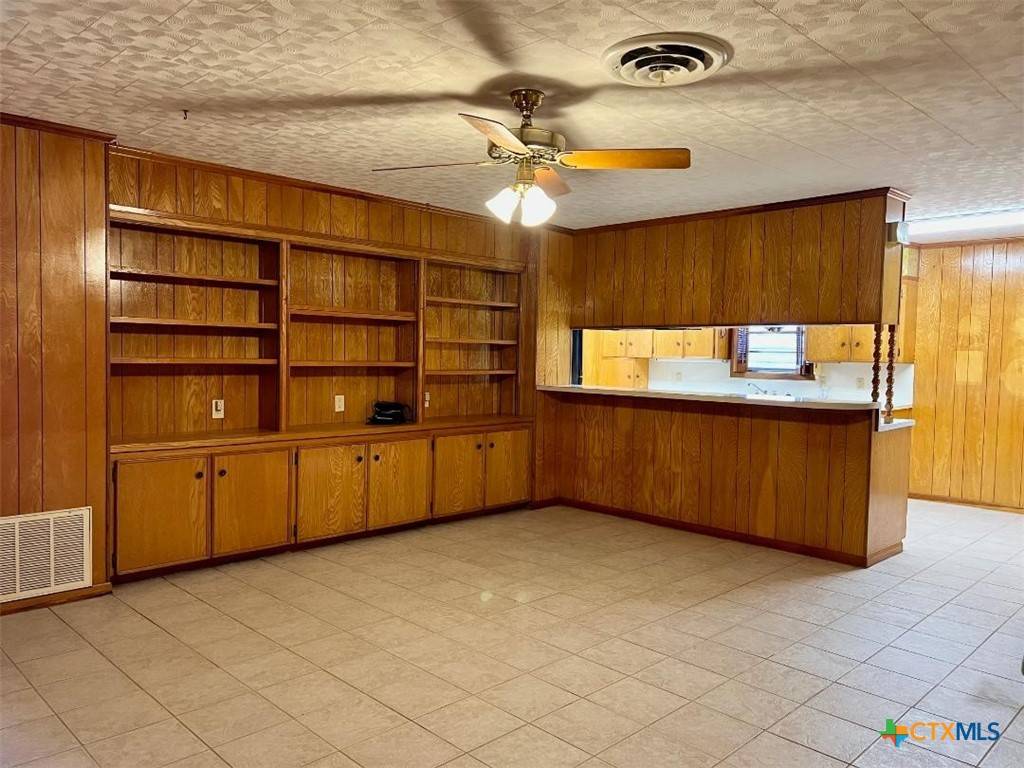 Edna, TX 77957,6414 Fm 234 N.