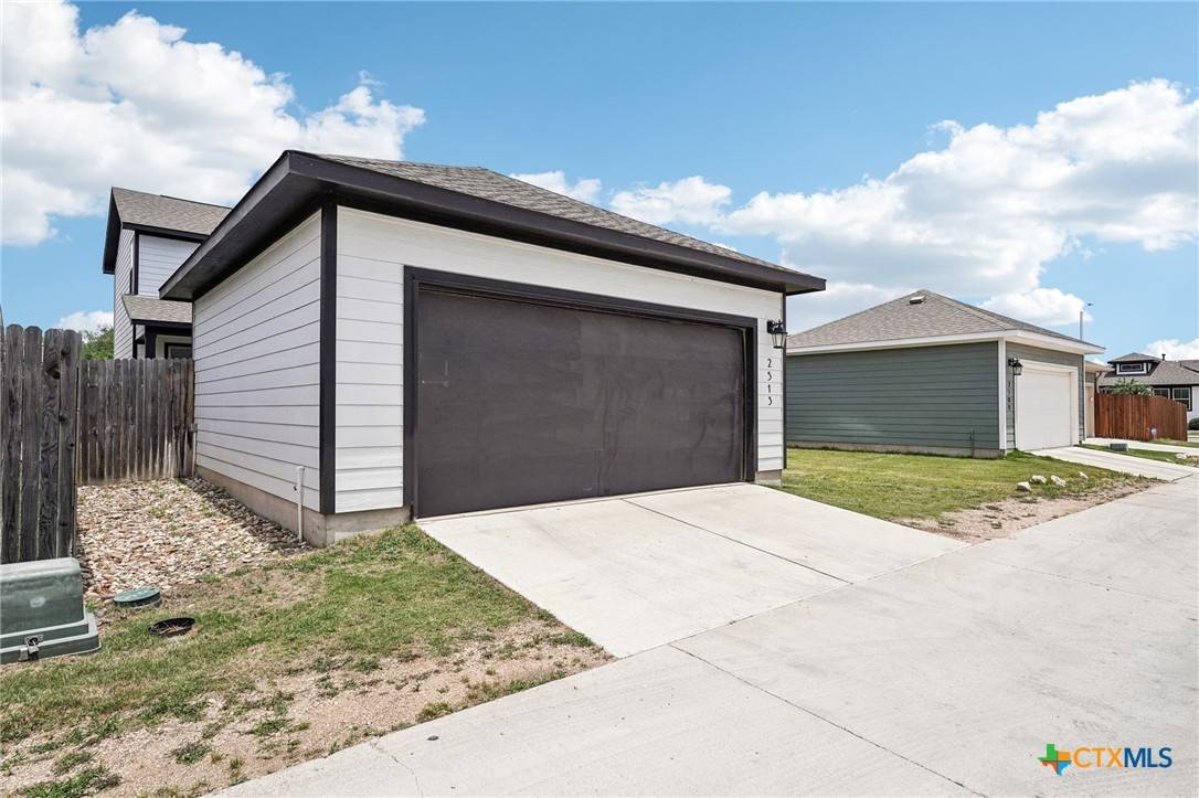 Leander, TX 78641,2513 Pecan Island DR