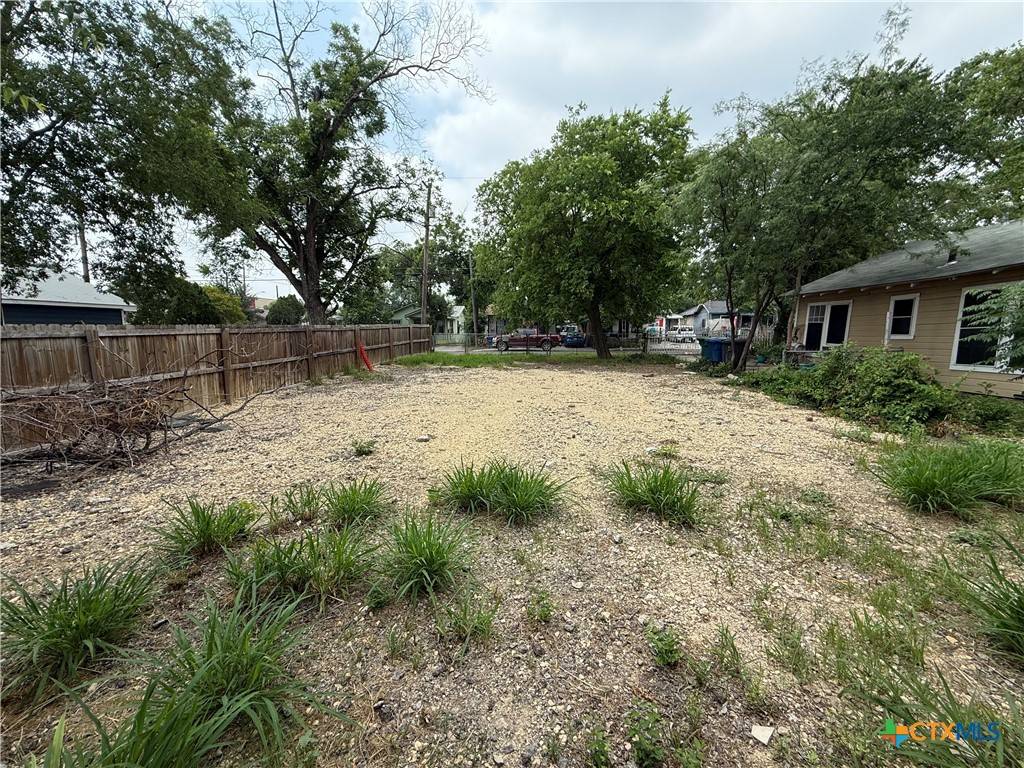 San Antonio, TX 78207,1615 Arbor PL
