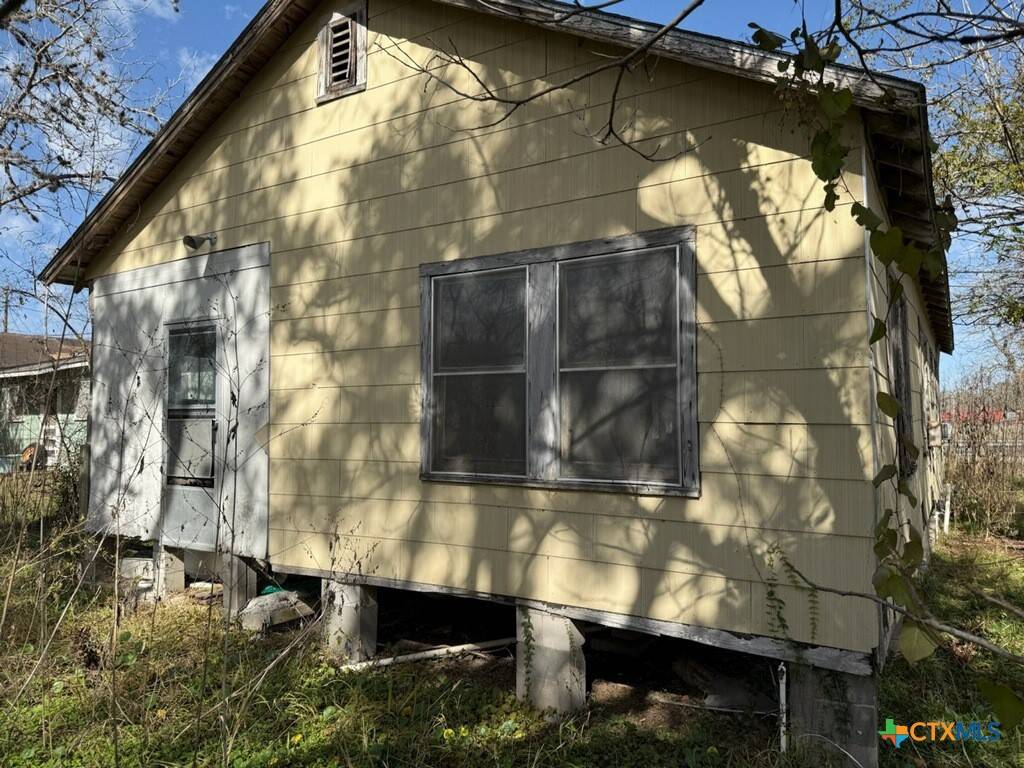 Goliad, TX 77963,517 E Franklin ST