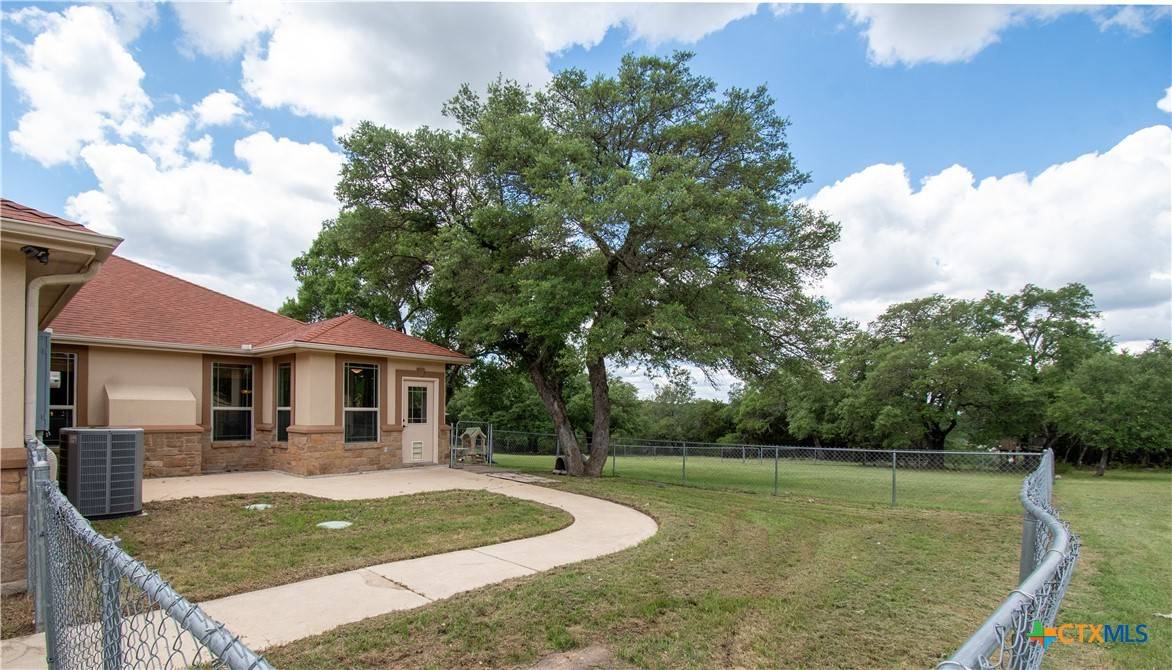 Belton, TX 76513,4360 Flint Oak DR