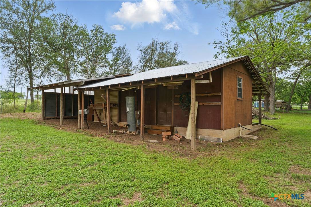 Seguin, TX 78155,280 Wildflower LN
