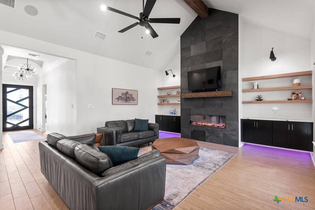 Salado, TX 76571,813 Eagle Heights DR