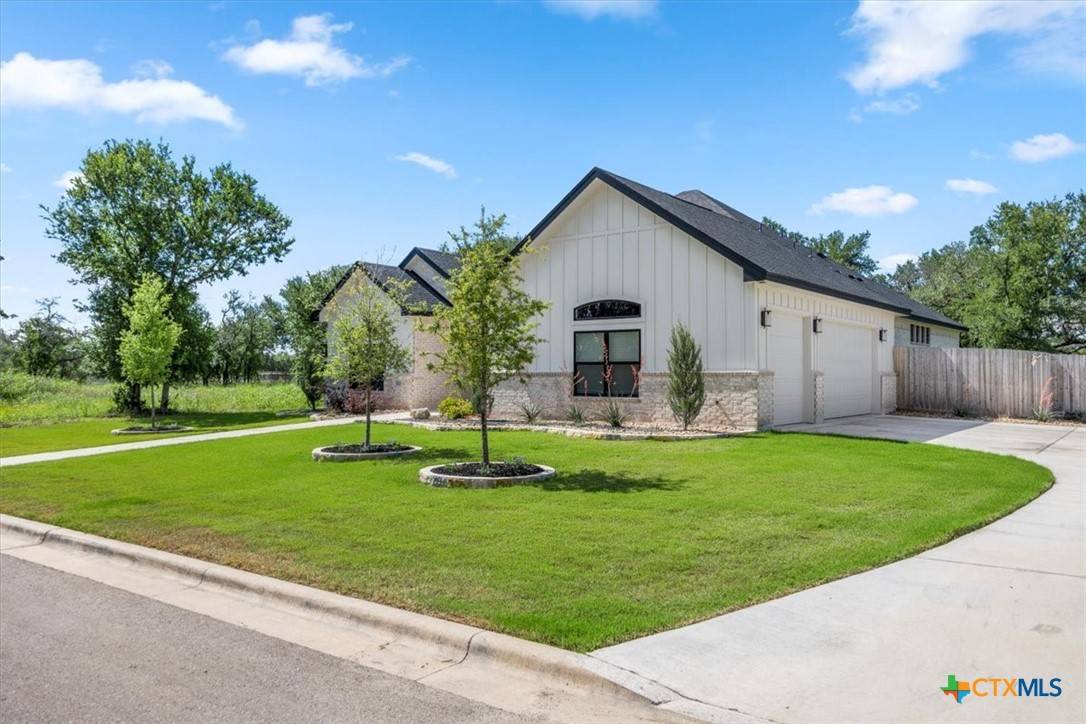 Salado, TX 76571,813 Eagle Heights DR