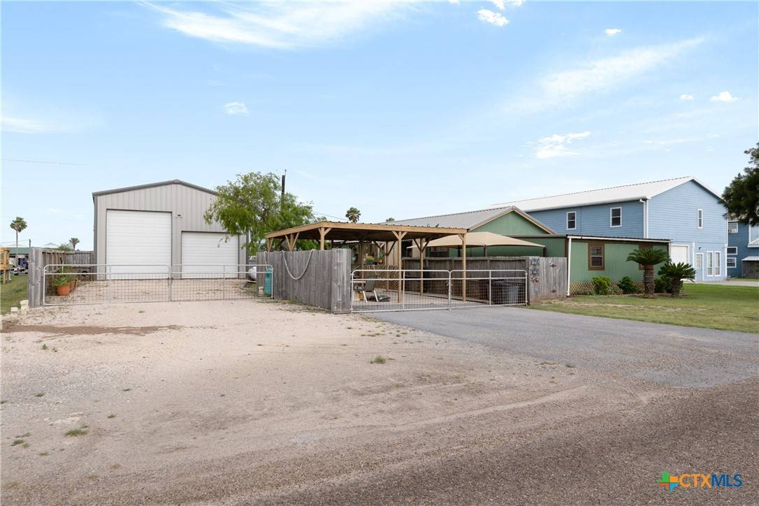 Port Mansfield, TX 78598,725 Baffin DR