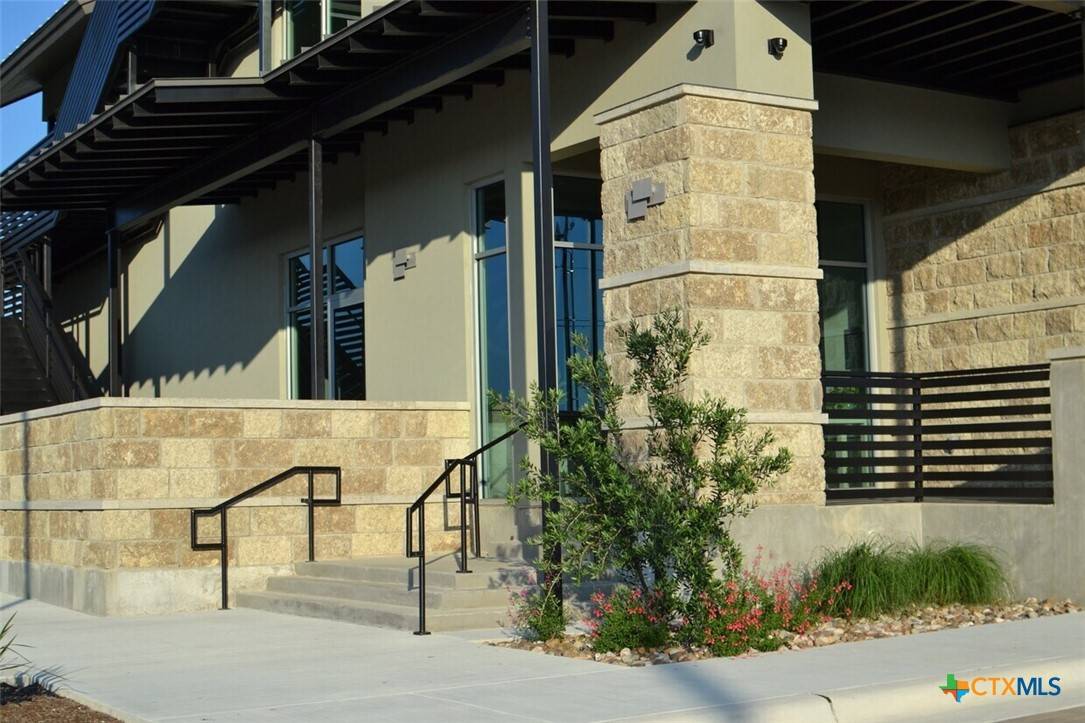 San Marcos, TX 78666,330 Wonder World DR #300