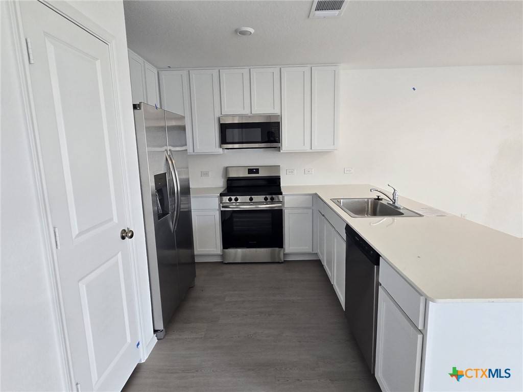 Jarrell, TX 76537,125 Tugboat Annie WAY