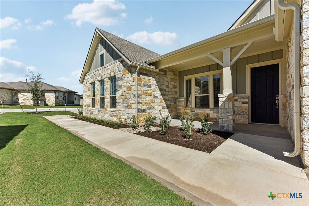 San Marcos, TX 78666,153 Antoinette WAY #104