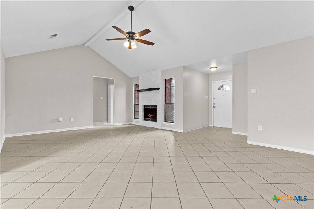 Kempner, TX 76539,180 County Road 4933