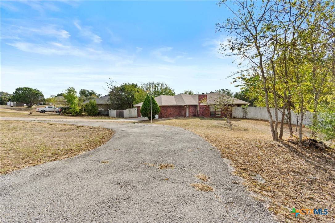 Kempner, TX 76539,180 County Road 4933