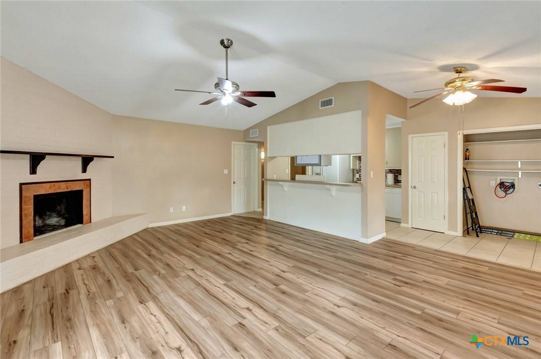 Victoria, TX 77901,105 Concord LN