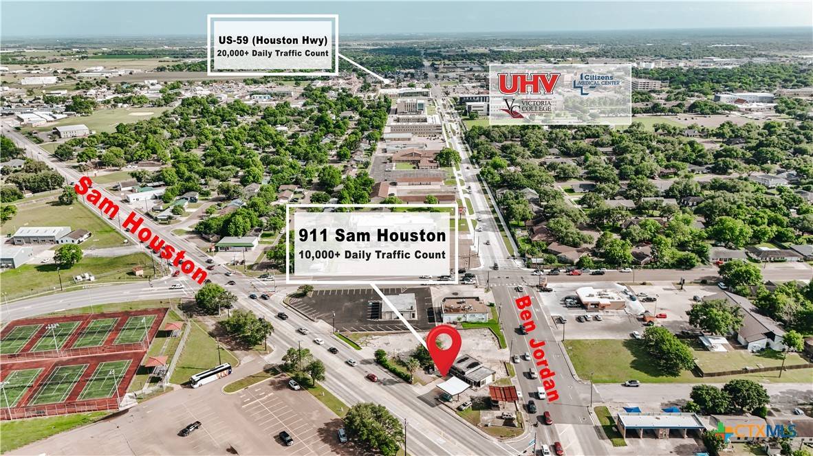 Victoria, TX 77901,911 Sam Houston DR