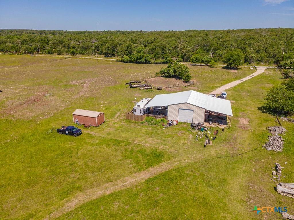 Kingsbury, TX 78638,3575 Baker RD